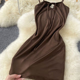 High quality Halter neck pleated retro sexy dress